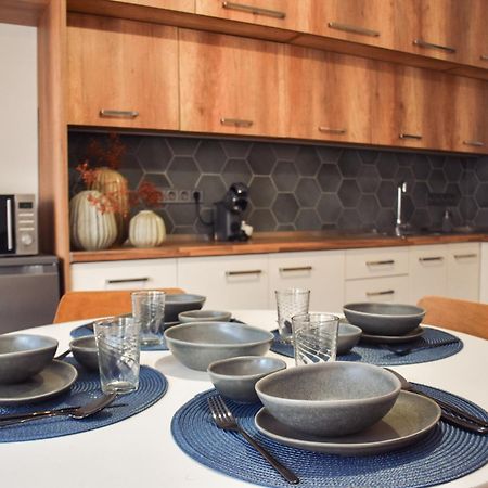 קישקונהלש Foter Apartman מראה חיצוני תמונה
