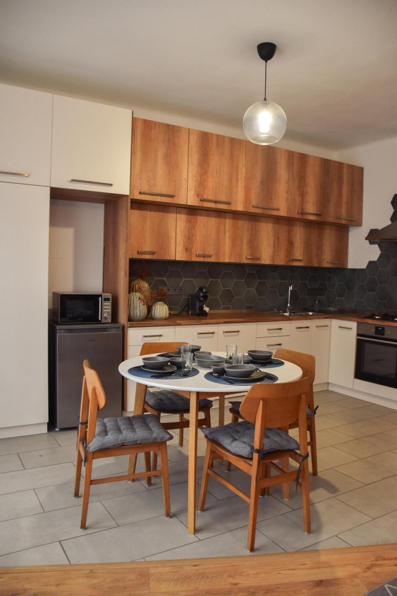 קישקונהלש Foter Apartman מראה חיצוני תמונה