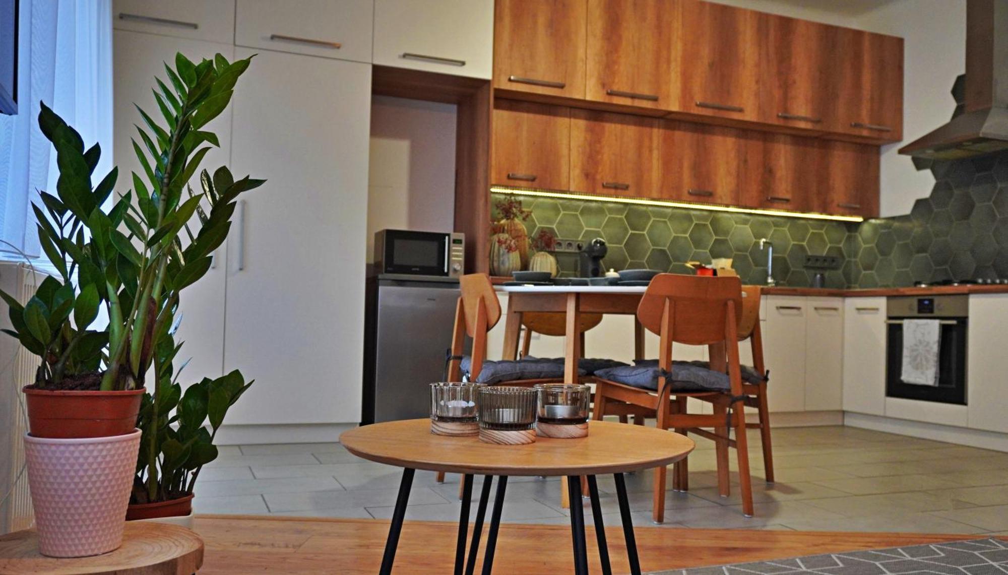 קישקונהלש Foter Apartman מראה חיצוני תמונה